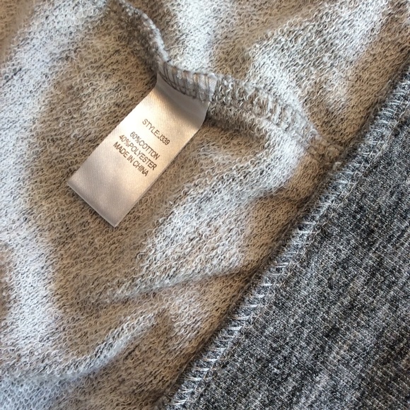 Reflex “Love” zip up light gray hoodie sweater neon pink text junior’s M school - Picture 13 of 14